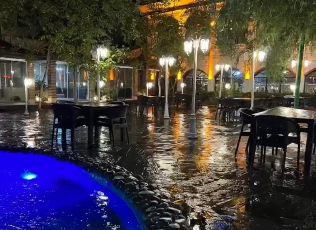 رستوران های فشم در شب