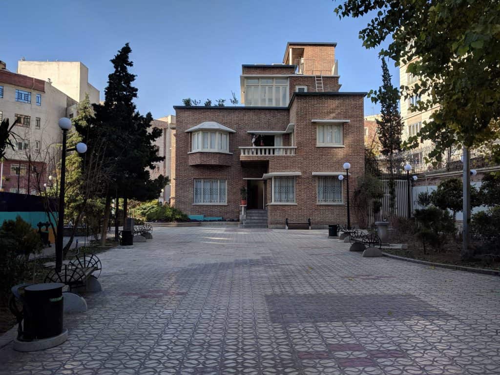 خانه موزه لرزاده، خانه بزرگترین معمار معاصر ایران کجاست؟