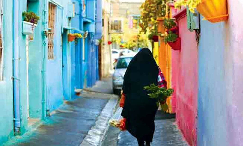 کوچه رنگی نورایی در سبلان تهران