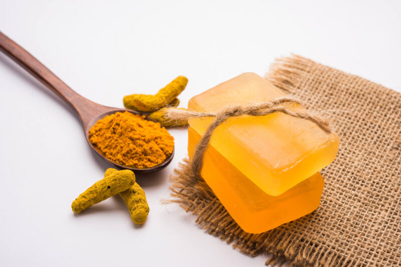 ساخت صابون زردچوبه خانگی با مواد طبیعی و تاثیر چند برابری
