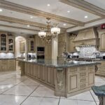 جزیره کابینت کلاسیک، با این 15 ایده‌ بهترین طرح را انتخاب کنید.
