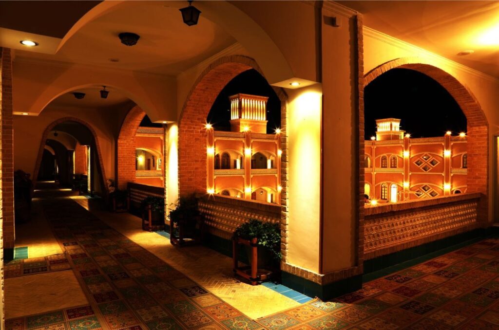 معماری هتل داد یزد