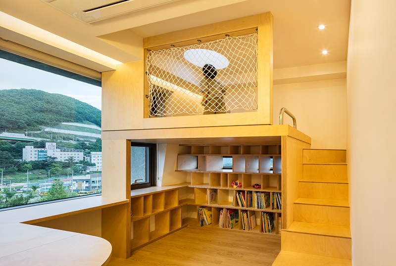 طراحی فضای اتاق کودک خانه‌ شبیه به جغد بتنی