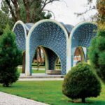 معماری آرامگاه کمال الملک؛ یکی از زیباترین بناهای آرامگاهی ایران!