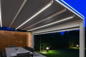 معرفی 4 نوع سقف متحرک بالکن برای جذابیت بیشتر ساختمان