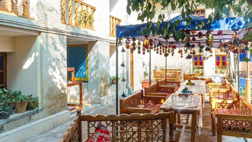 هتل‌هایی با معماری تاریخی در شیراز پنج دری