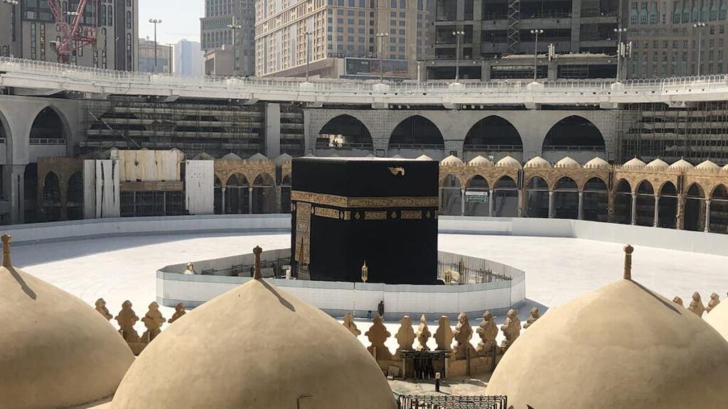 دوره‌های مرمت و بازسازی مسجد الحرام