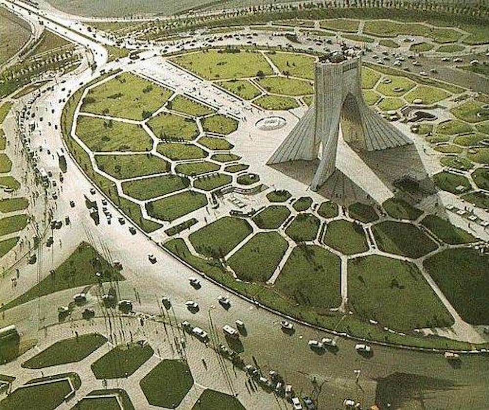 معماری برج آزادی