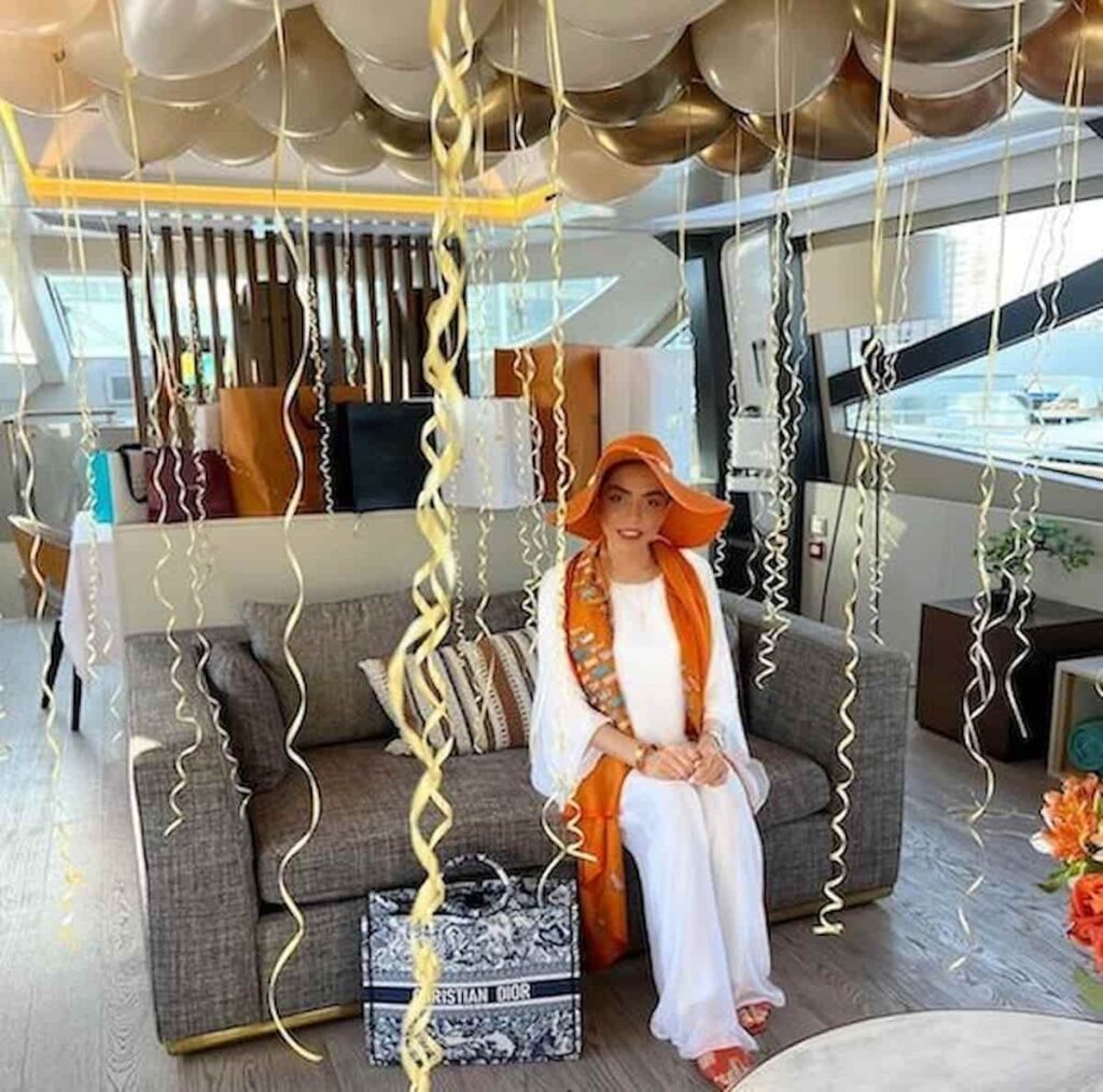 جشن تولد لاکچری ۳۵ سالگی بازیگر سریال آوای باران