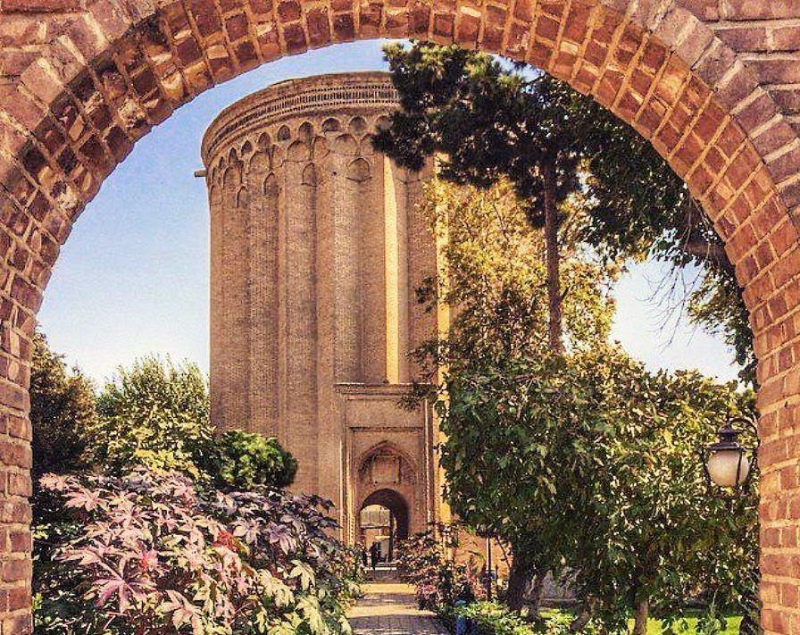 افتضاح غیرقابل باور شهرداری تهران در مرمت یک بنای تاریخی!