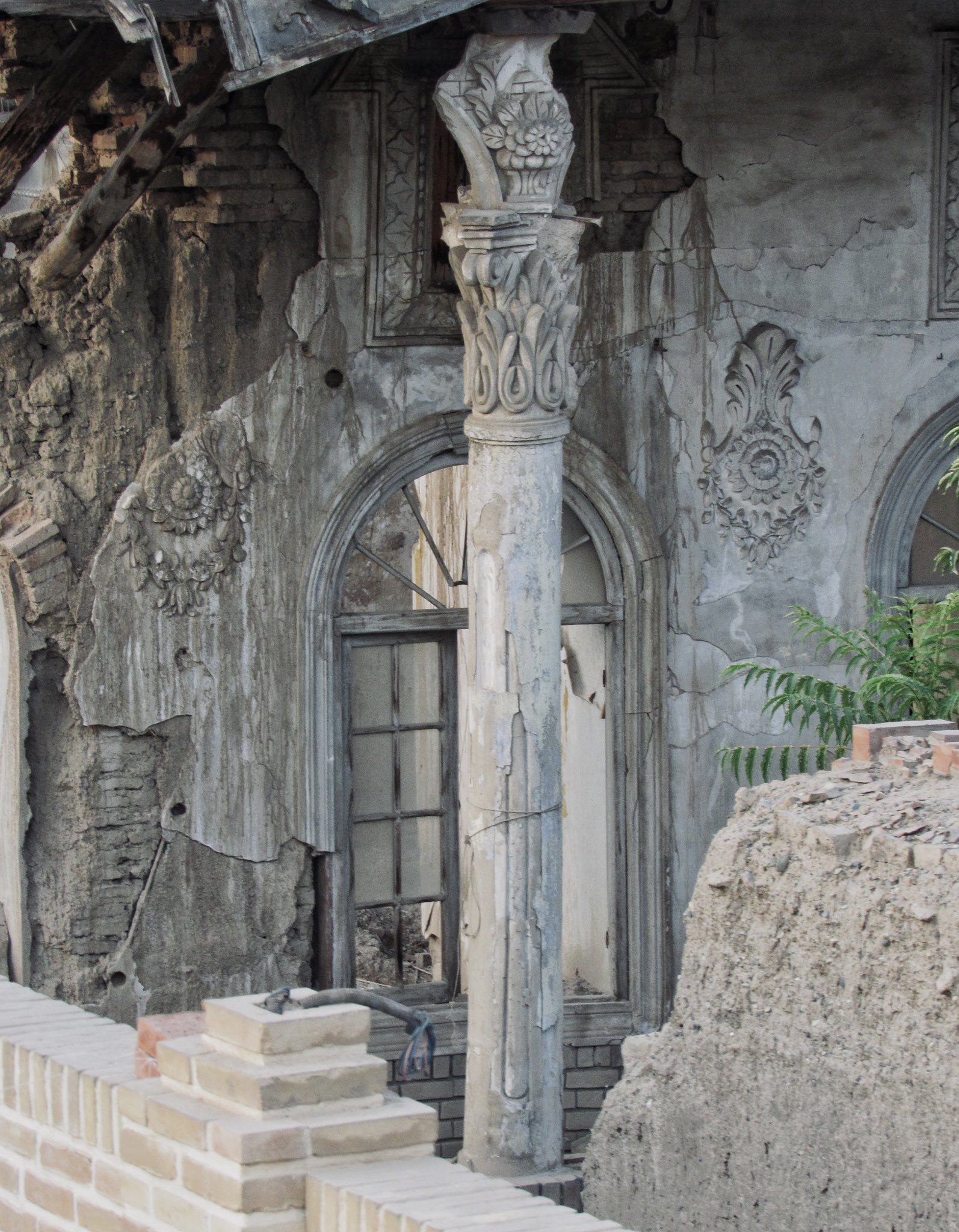 عمارت حسن پیرنیا