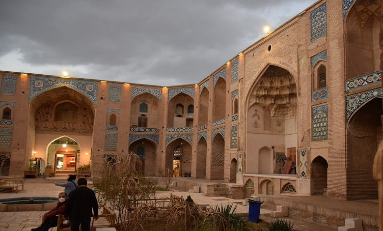 کاروان سرا