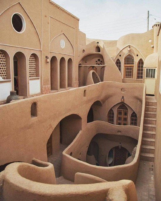خانه اخوان