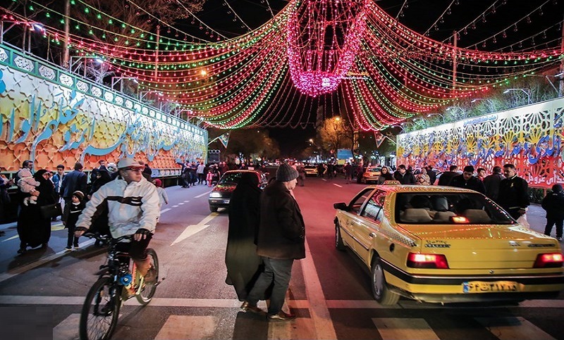 دکوراسیون صورتی و آبی جشن نیمه شعبان جلب توجه کرد