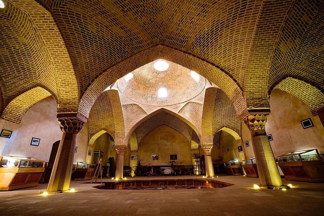 معماری کم‌نظیر حمام کردشتِ جلفا که مثل یک کتاب شعر است