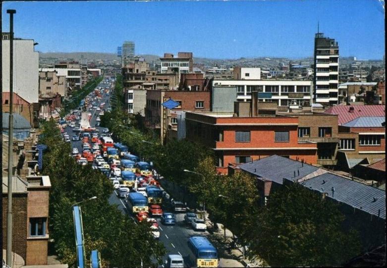 اولین ساختمان بلند تهران که شایعه شد مهندسش آمریکایی است