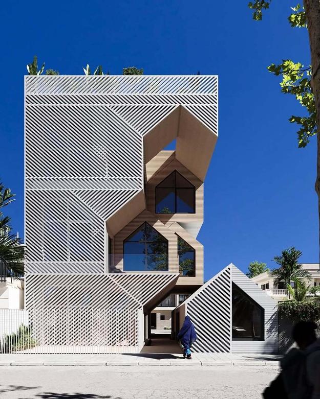 معماری خلاقانه ویلای ۲۶۲ آبروی شهر چابهار شده است