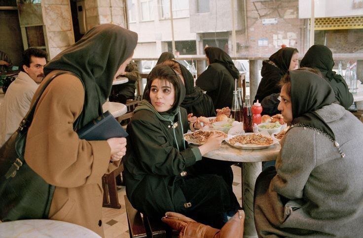 تهران، سال ۸۱؛ تابلوی این فروشگاه قلبتان را مچاله می‌کند