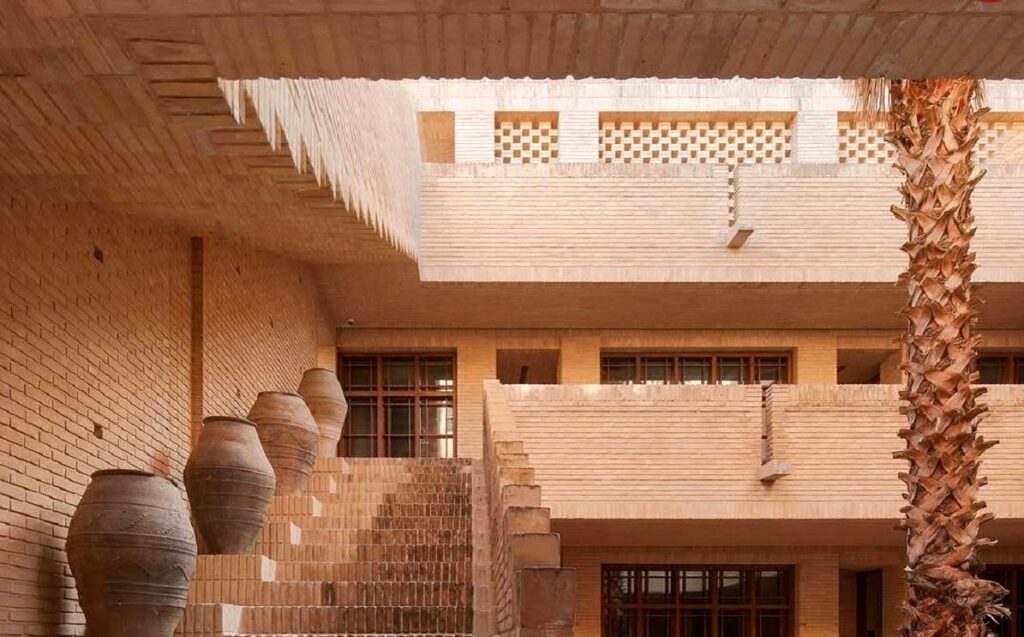 احیای معماری اصیل ایرانی در بوتیک‌هتل سنگ‌سیاه محله تاریخی شیراز
