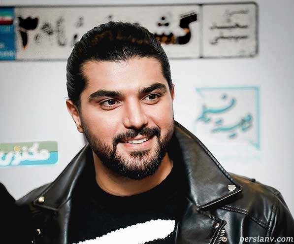 دکوراسیون اشرافی منزل سینا مهراد با مبلمان بنفش و نورپردازی گرم