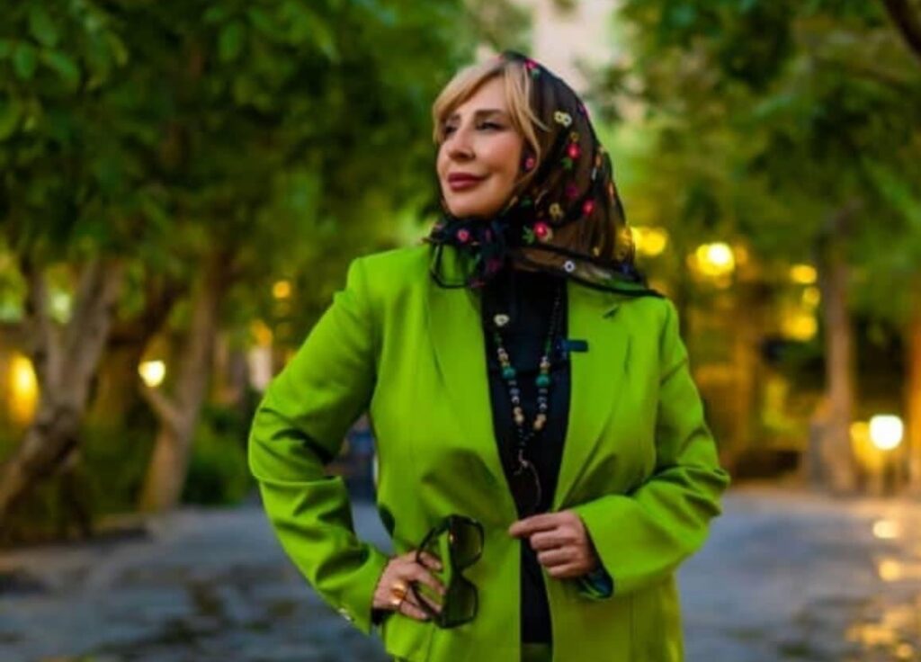 عشوه‌های خانم بازیگر در عمارتی رویایی ثبت شد!