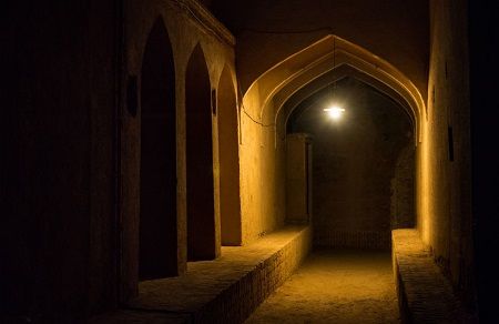 وقتی یک ستون آجری در یزد، پلیس را مشکوک کرد