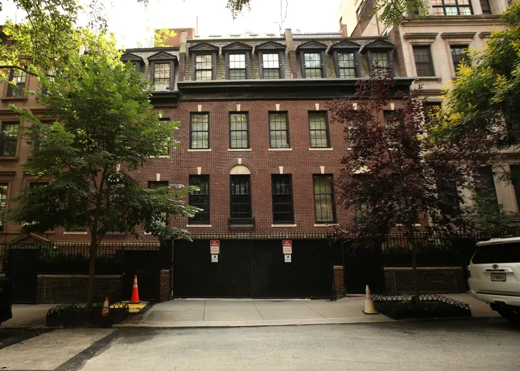 آپارتمان ساده و صمیمی خانم خواننده‌؛ از او محبوب‌تر روی زمین نبود