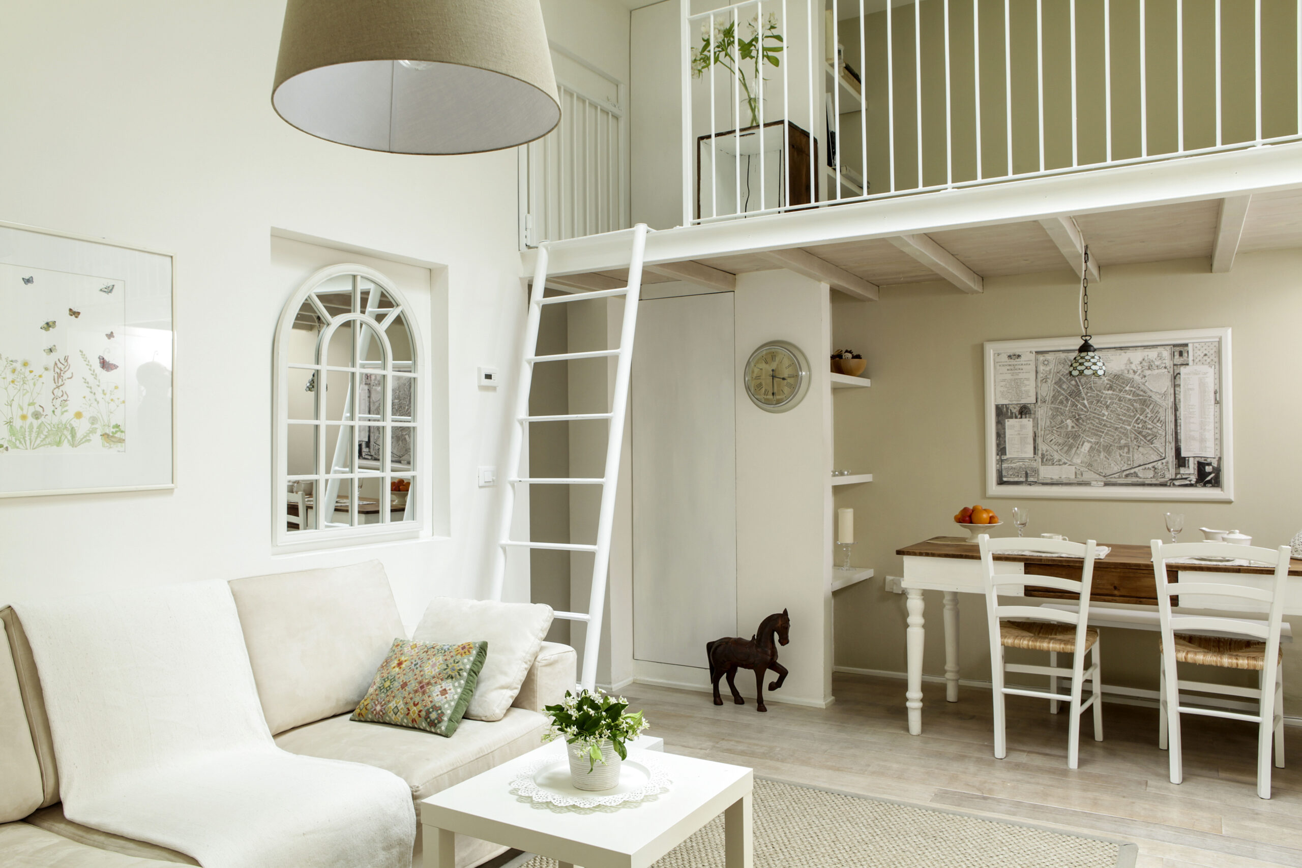 اگر خانه شما این فضای پِرتی و بیهوده را داشت، با آن چه می‌کردید؟