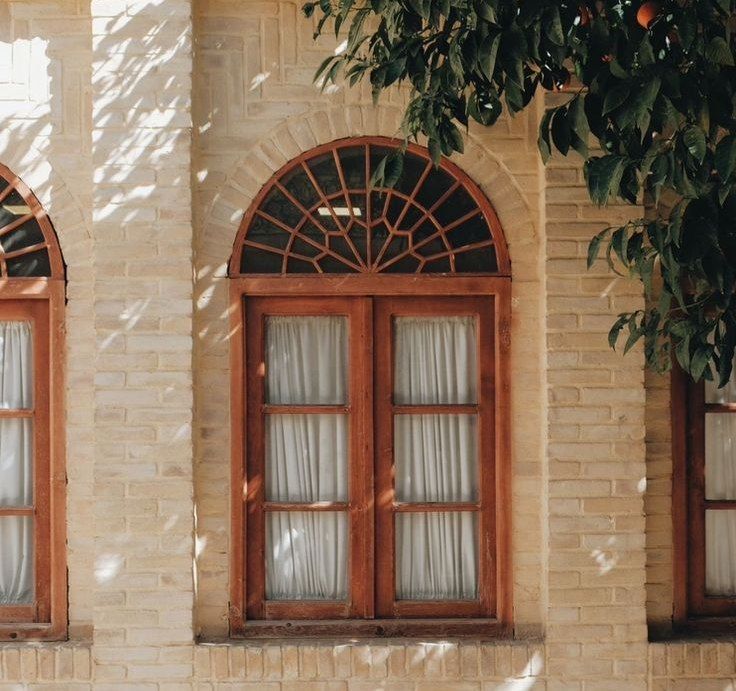 مالک این خانه تصمیم گرفت به جای آپارتمان این شاهکار را بسازد