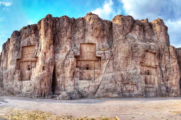 نقش رستم این روزها فریاد می‌زند: صخره‌ها هم ابدی نیستند!