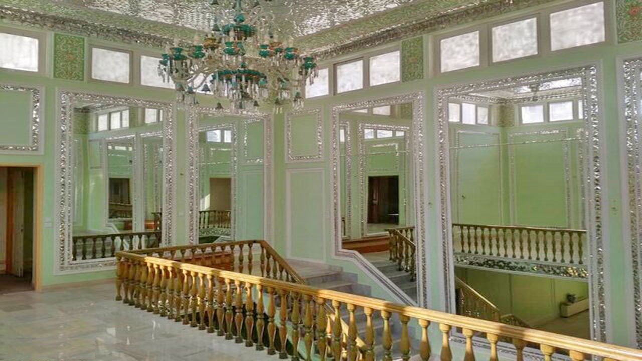 عمارت تاریخی تهران را برای پرداخت حقوق کارمندان حراج کردند