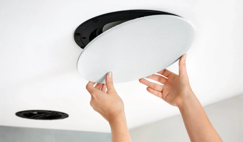 تجهیز سقف خانه به اسپیکر؛ وقتی آجرها هم به رقص درمی‌آیند