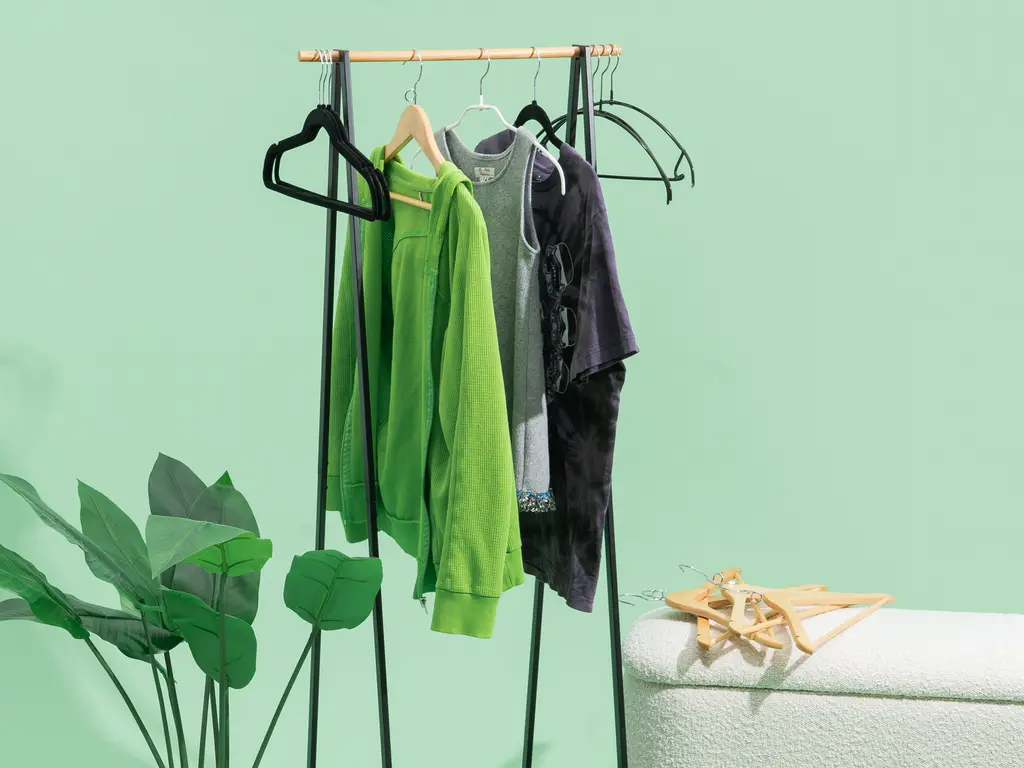 رخت‌آویز برقی با خشک‌کن سریع؛ مناسب زمستان در آپارتمان