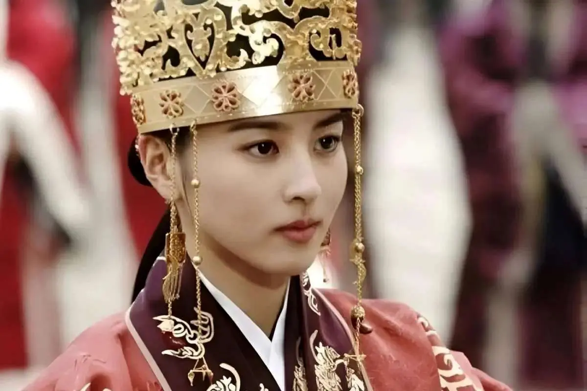 از کاخ‌های جومونگ تا ویلای امروزی؛ خانه لوکس و مدرن سوسانو!