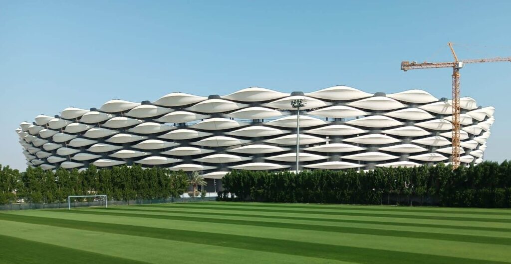 ببینید عراقی‌ها چه استادیوم مدرن و خفنی ساخته‌اند