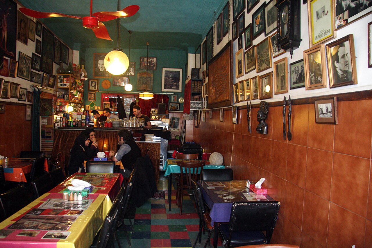 هفت کافه در تهران که در آن‌ها می‌توانید ۵۰ سال پیش را تجربه کنید