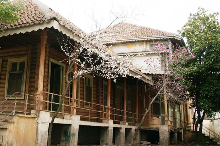 قشنگ‌ترین ساختمان گمرک در ایران که بلژیکی‌ها آن را ساخته‌اند