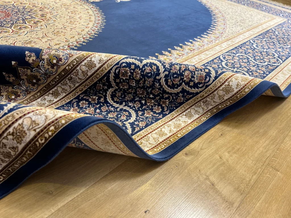 فرش دستباف خیلی خوشگل ایرانی؛ فقط ۸ میلیارد تومان!