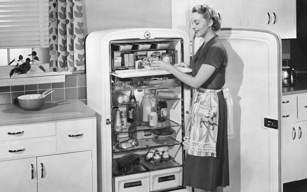 یخچالی از ۶۰ سال پیش که از یخچال‌های امروزی پیشرفته‌تر است