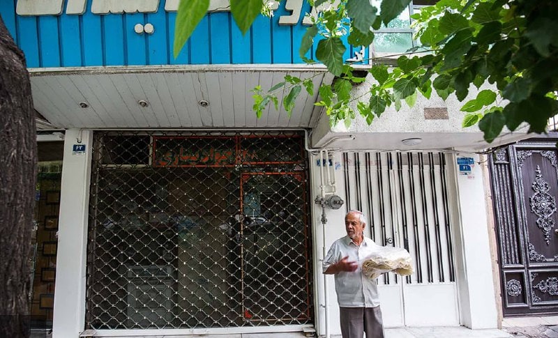 مغازه خواننده محبوب و مردمی قبل انقلاب در محله امیریه تهران