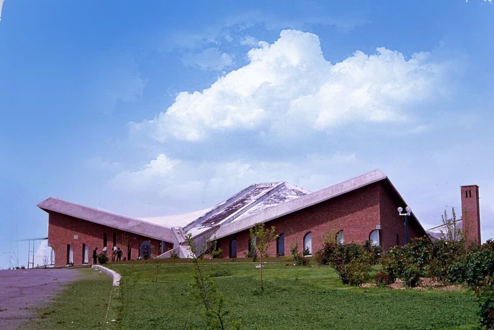 شاهکار معماری قبل انقلاب که تبدیل به آغل گوسفندان شده