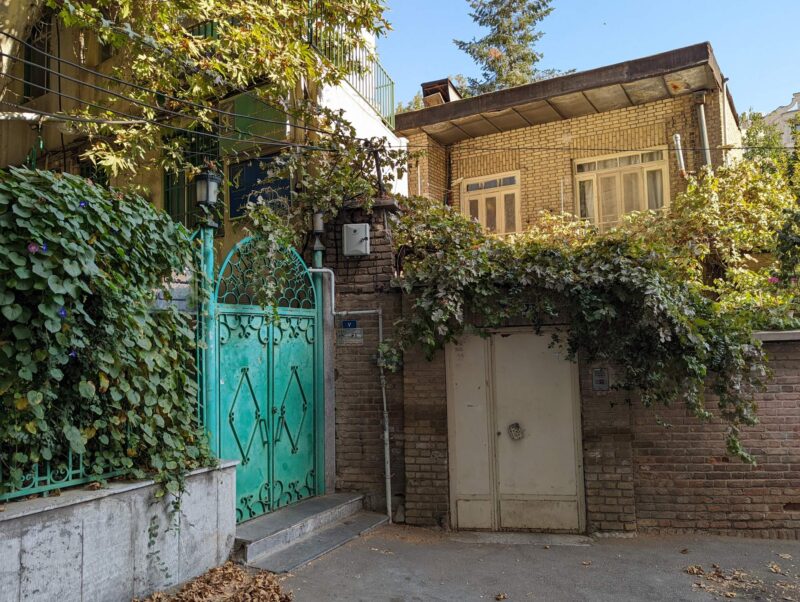 خشت، قوس و حیاط؛ خانه‌ای به جامانده از روزهای خوب تهران