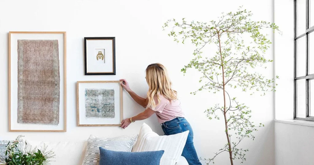 سه روش اصولی چیدن تابلو در خانه که احتمالا بلد نیستید