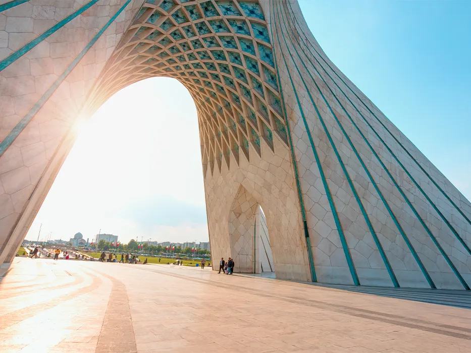 راز زمستانه برج آزادی که تا حالا کسی نمی‌دانست!