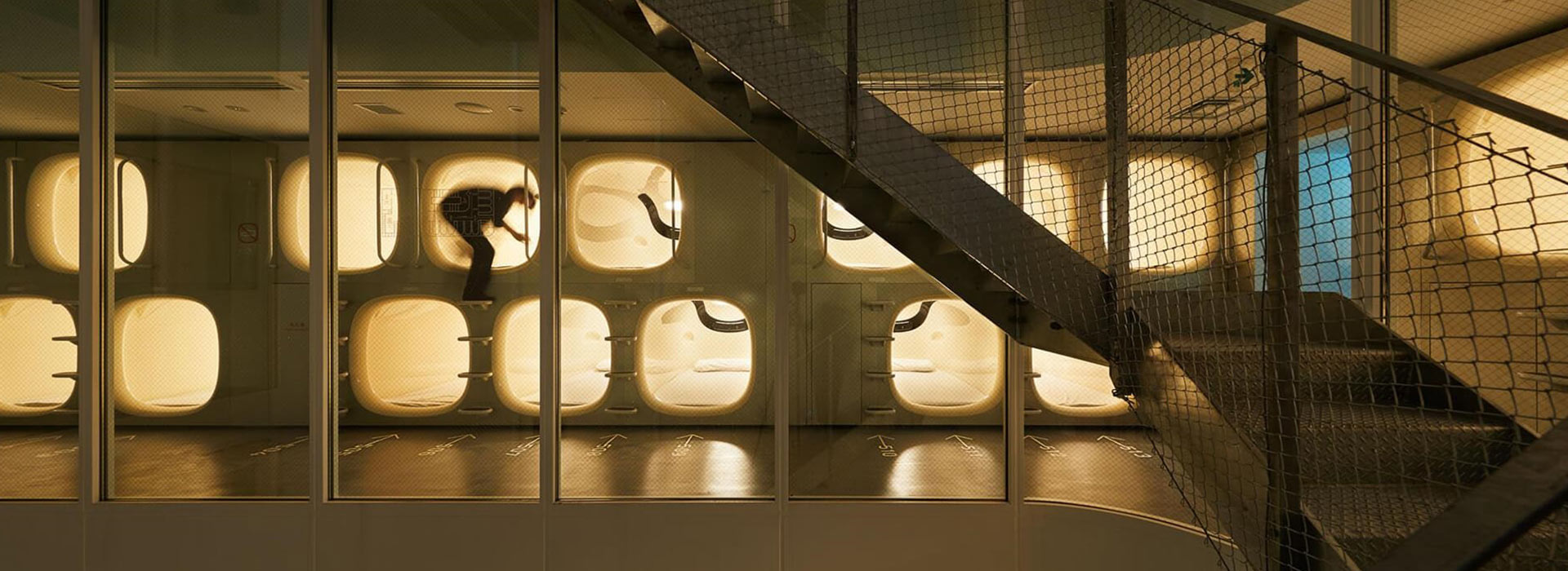 اتاق‌هایی کوچک‌تر از یک تشک؛ سبک جدید اقامت که گردشگران را دیوانه کرد!