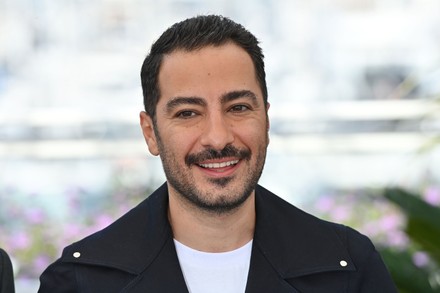 نوید محمدزاده در کوچه‌ای مخوف و بین آجرها گم شد!