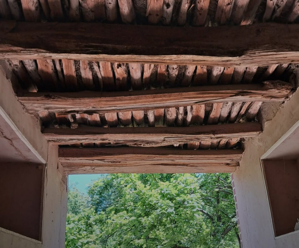 این اصیل‌ترین شکل سقف در خانه‌های ایرانی بوده است