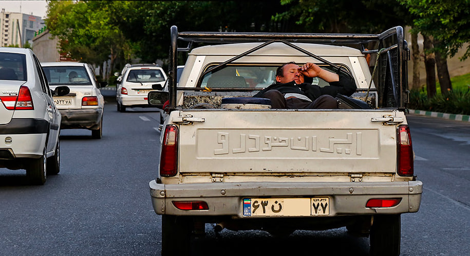 رونمایی از عجیب‌ترین تخت‌خواب جهان در تهران؛ پشت وانت!
