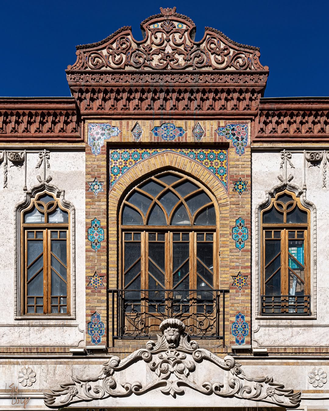 هویت تهران آرام آرام پاک می‌شود؛ شاید قربانی بعدی همین بنا باشد