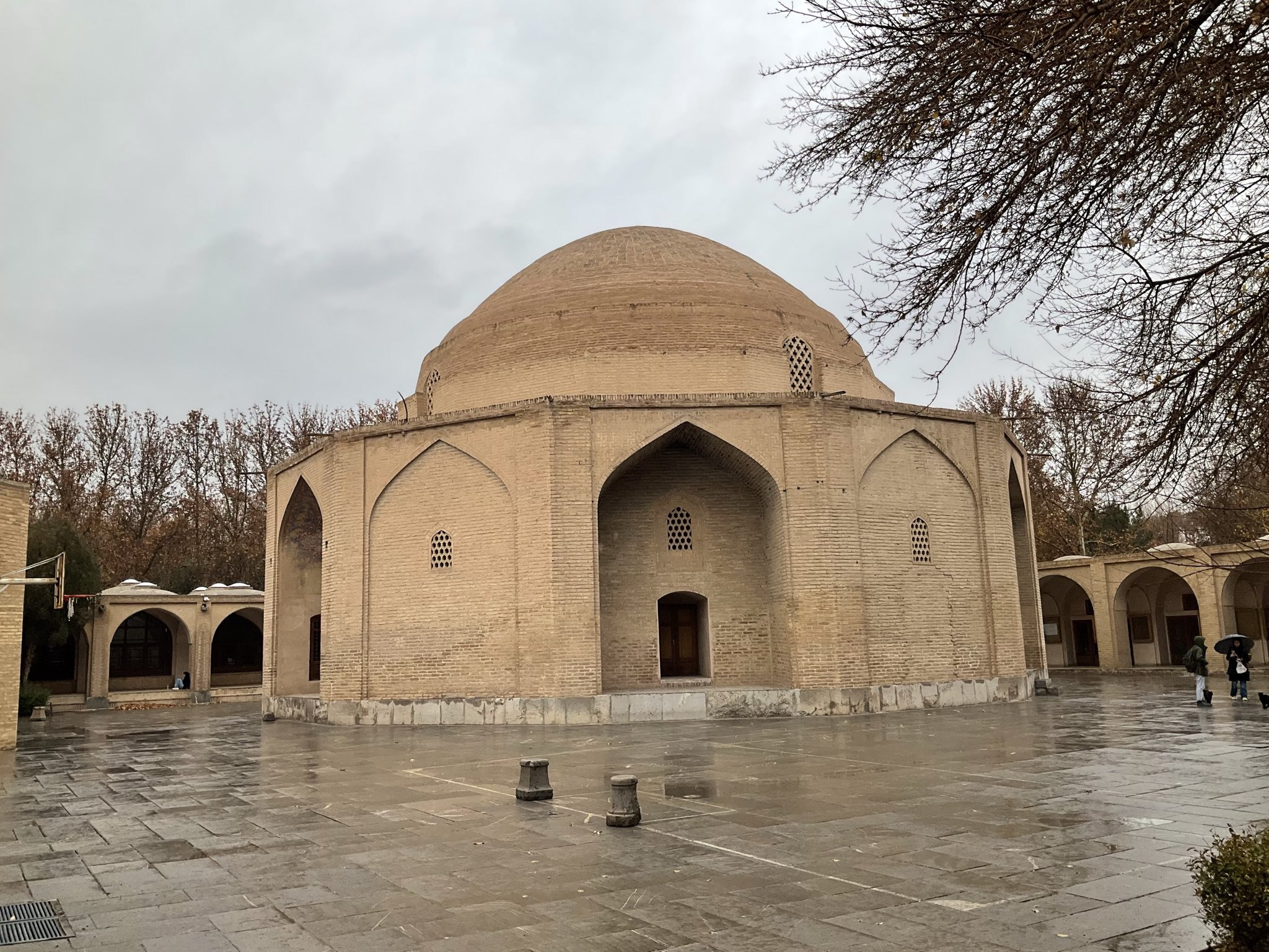 قشنگ‌ترین دانشگاه جهان در اصفهان است؛ استثنایی و دلبر